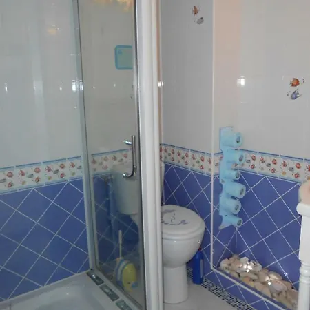 La Roche Bleue Bed & Breakfast Saint-Laurent-de-la-Pree